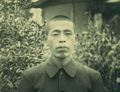 若かりし頃の創業者：山田梅二郎